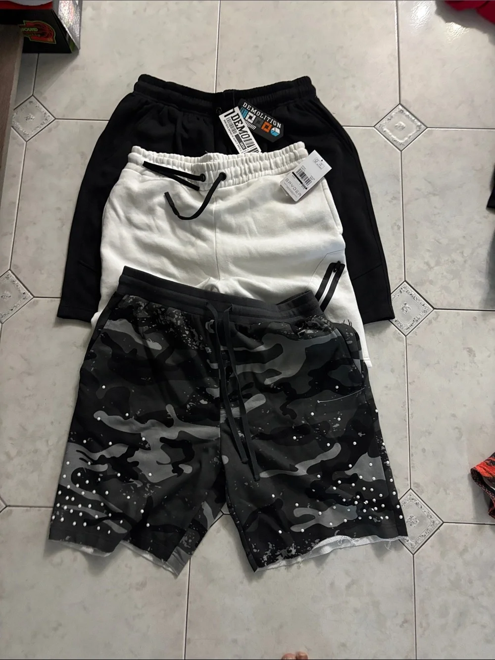 Demolition Mens Black, White & Gray Camo 3-Pack Jogger Shorts